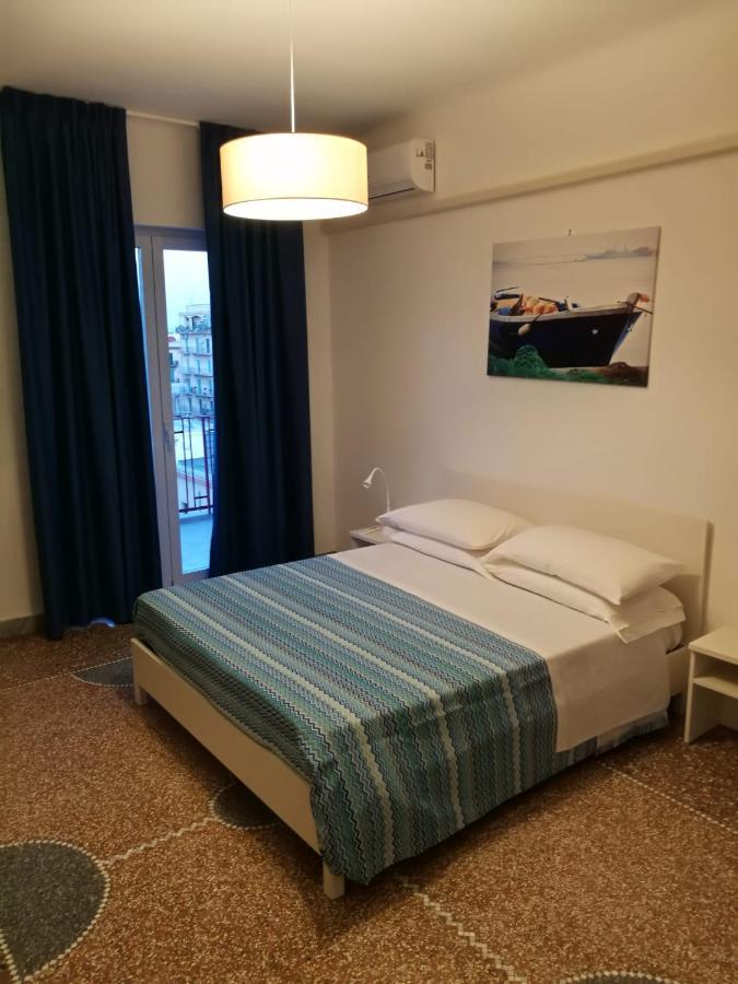 Settimo Sole Affitta Camere Taranto Dış mekan fotoğraf
